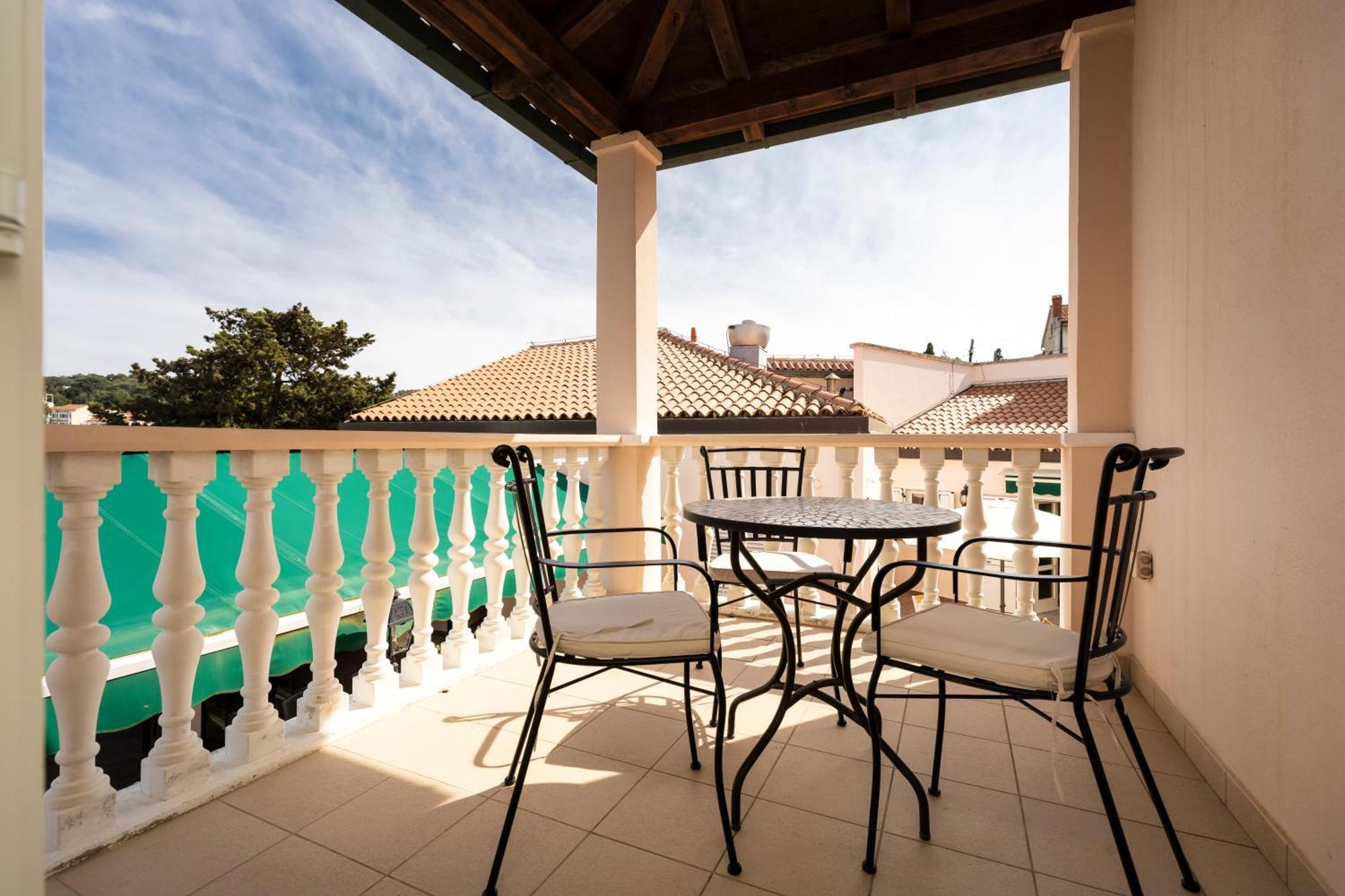 Villa Cassia Mali Losinj Exterior photo