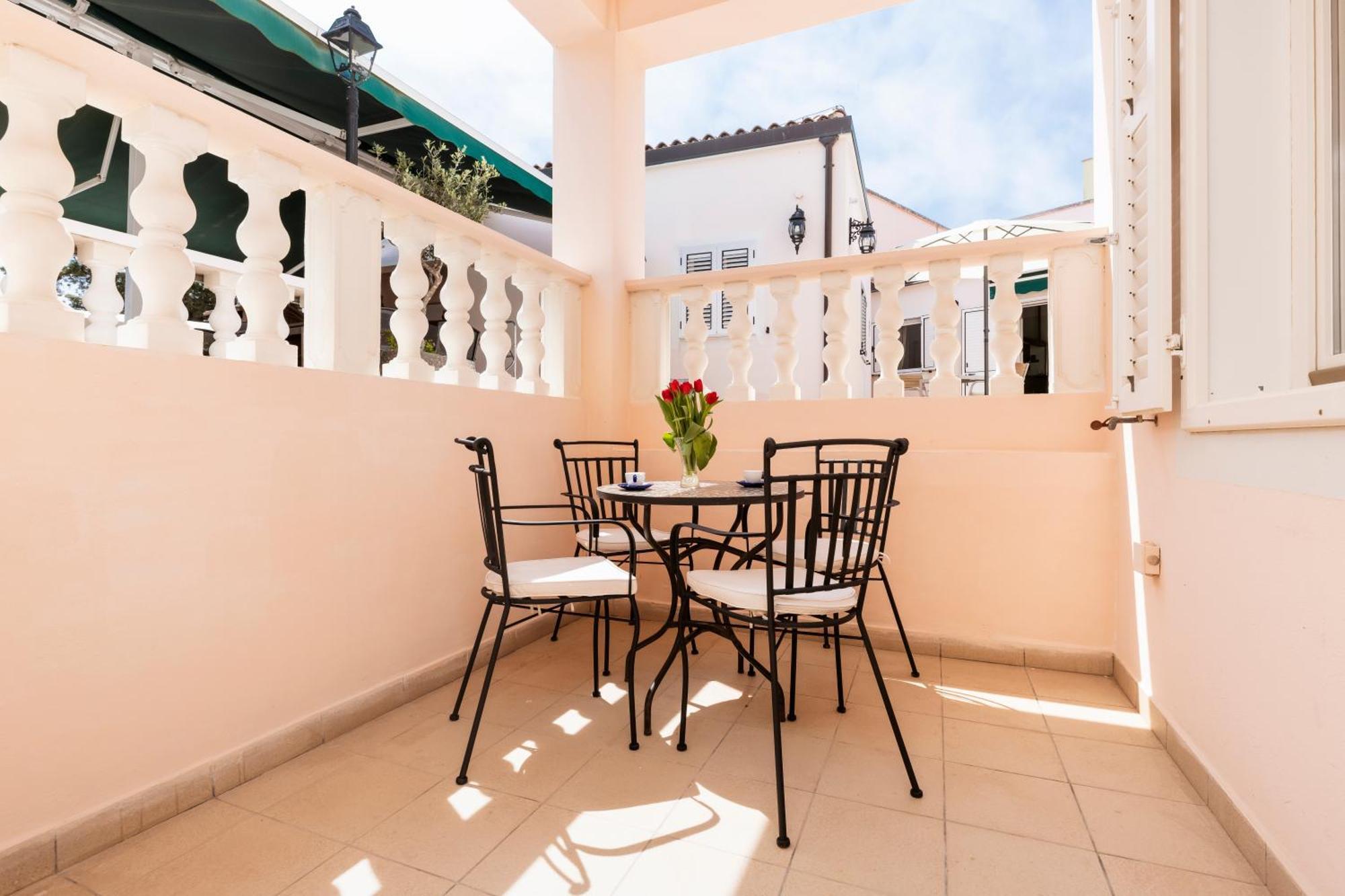 Villa Cassia Mali Losinj Exterior photo